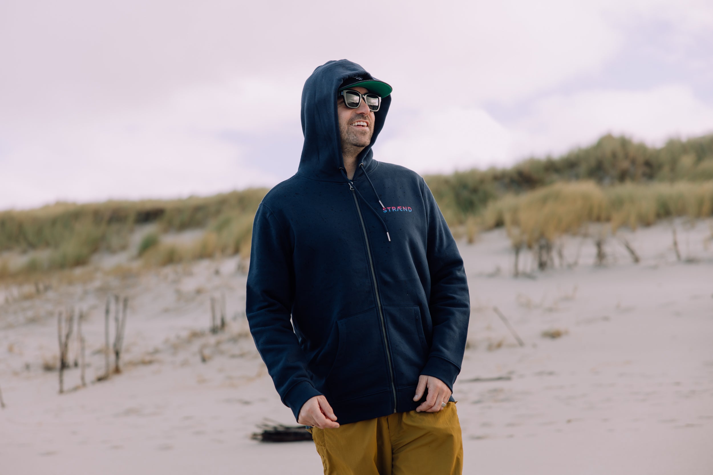 Hoodie Zipper in Marine Blau mit Sonne im Magenta Verlauf