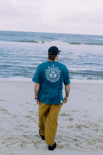 Lade dir das Bild in den Galerie-Viewer, T-Shirt in Pfauengrün mit WOW-Sonne in Weiss, Herren
