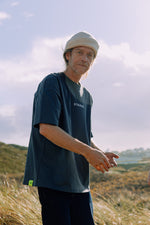 Lade dir das Bild in den Galerie-Viewer, T-Shirt in Grau mit weisser Sonne
