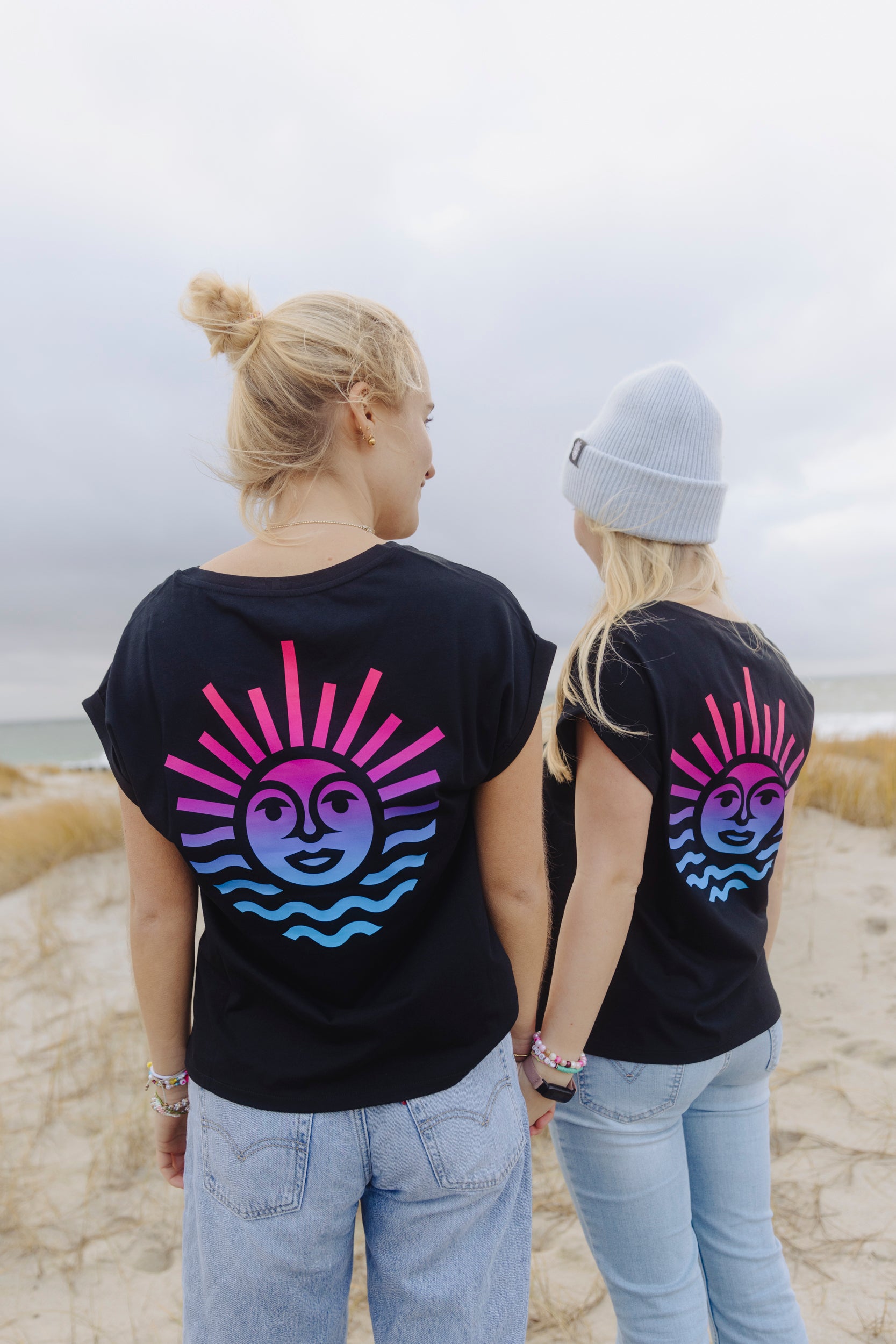 T-Shirt LADIES Oversize MAGENTA BLACK Sonne Back