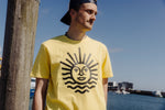 Lade dir das Bild in den Galerie-Viewer, T-Shirt Unisex Sonne Gelb
