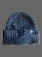 Lade dir das Bild in den Galerie-Viewer, STRÆND Mütze Label an der Seite
